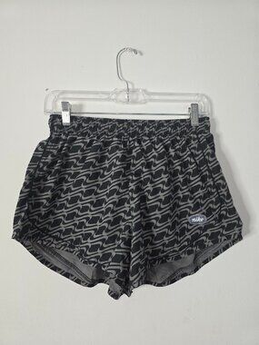 Women's Nike Dri-FIT Tempo Icon Clash Running Shorts Size L